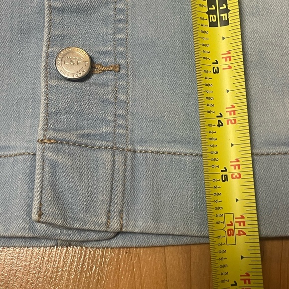 Ann Taylor Loft Size 00 Denim Button Front Skirt Pockets Light Wash - Picture 6 of 8